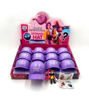 DUS-BRELOK FIGURKA K‑POP W CZAPCE a12  9981683336802